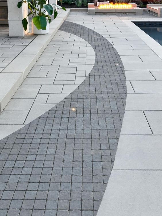 CONCRETE COBBOLES